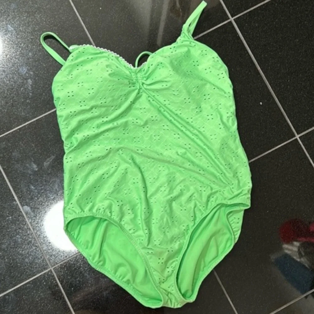 Time & Tru NWT❗️Green Eyelet One Piece Bathing Suit